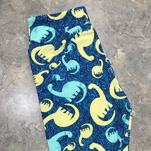 Lularoe Rare Dino Print Leggings